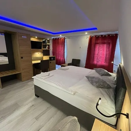 & Restaurant Bella Italia Hotel