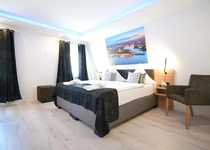 호텔 Bella Italia 3*