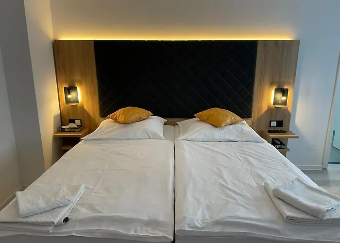 Bella Italia 3* 니데르펠